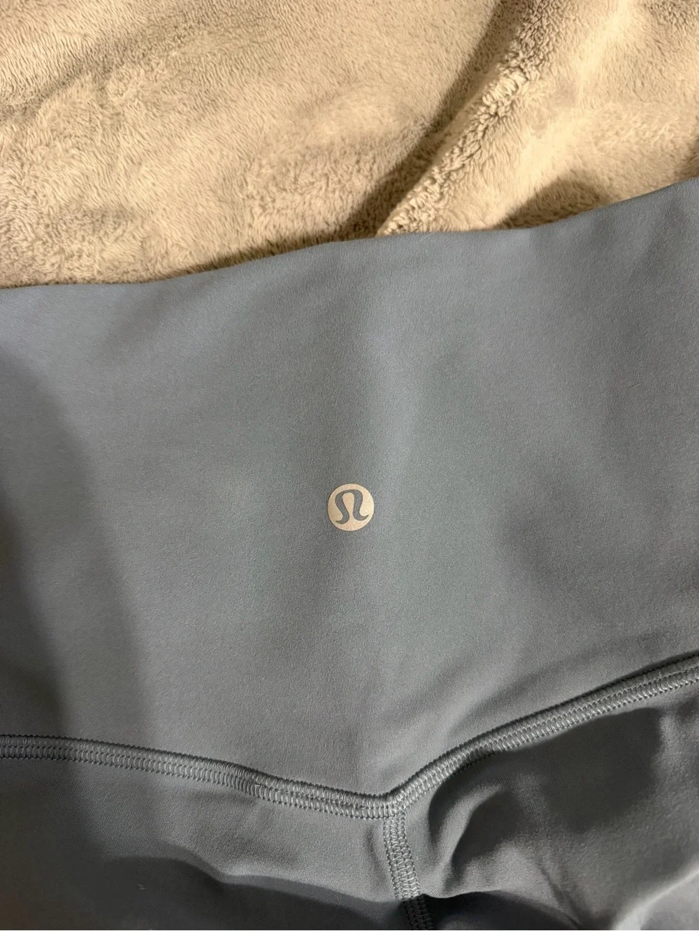 Lululemon HR Align No Line 25” Inseam Size 4